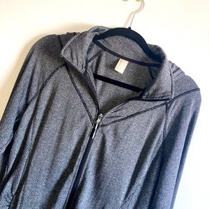 Mondetta Large Athletic Jacket Sweatshirt with Hood Long Fit Stretchy